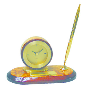 Фото Настольные часы с авторучкой,19х9,5х10,3 см, дерево, металл/ шильд