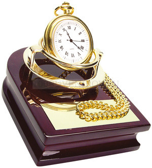 Фото Часы Магистр на деревянной подставке и цепочкой для ношения в кармане (золотистый, красное дерево)