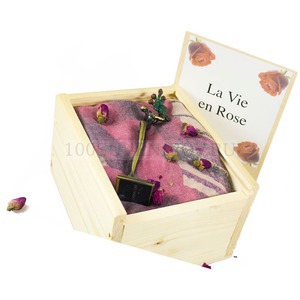 Фото Подарочный набор La Vie en Rose: палантин, скульптура.  «Коллекция идей»