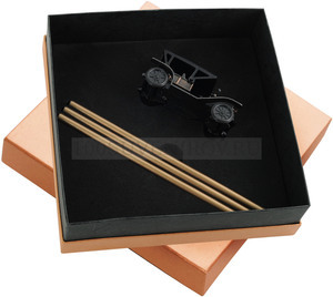 Фото Набор «Ретро-автомобиль»: точилка для карандашей, 3 карандаша в подарочной упаковке (бронзовый с чернением, золотистый)