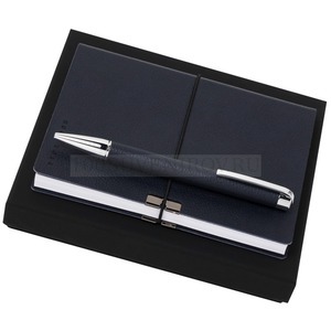 Фото Подарочный набор: блокнот А6, ручка шариковая «Hugo Boss» (темно-синий, серебристый)