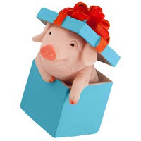 Свеча-свинка Сюрприз и сувениры на Новый Год 2018