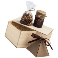 Продуктовый съедобный набор Nutcracker: баночка меда с грецкими орехами, чай в пирамидке, грецкие орехи. 