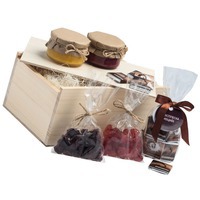 Подарочный съедобный набор вкусный REDVALLEY: шоколад, крем-мед, вяленая клюква, цукаты из вишни