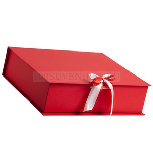 Фото Красная коробка на лентах TIE Up
