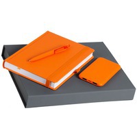 Набор оранжевый из пластика FAVOR ENERGY: недатированный ежедневник, зарядник/5000 мAч, ручка
