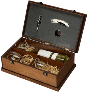 Фото Стеклянный подарочный набор для вина DELPHIN: 2 бокала, пробка, воротничок, штопор