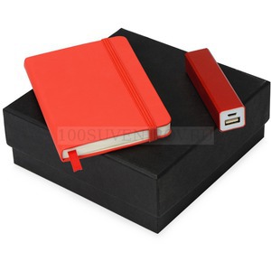 Фото Подарочный набор красный из металла To go с блокнотом А6 и зарядным устройством
