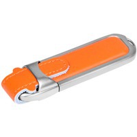 Оранжевая флешка USB 3.0 на 128 Гб с массивным классическим кожаным корпусом с металлическими вставками. Гравировка, тампопечать