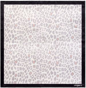 Фото Платок Leopardo Silk, серый «Ungaro»