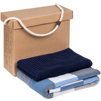 Фотка Подарочный набор Farbe для дома, средний: полотенце, плед от модного бренда Вери Марк