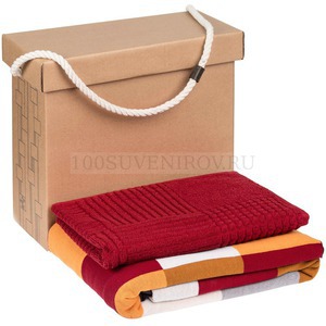 Фото Подарочный набор Farbe для дома, средний: полотенце, плед «Very Marque» (бордовый)