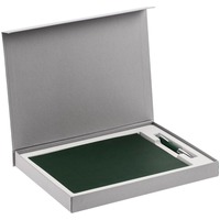 Бизнес-набор FLAT MAXI: недатированный ежедневник с гибкой обложкой нестандартного размера, ручка с зеркальной гравировкой, софт-тач, зеленый