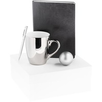 Креативный велком-набор THINK BIG: ежедневник, ручка, кружка, мяч-антистресс в серебристом цвете. Предусмотрено нанесение логотипа.